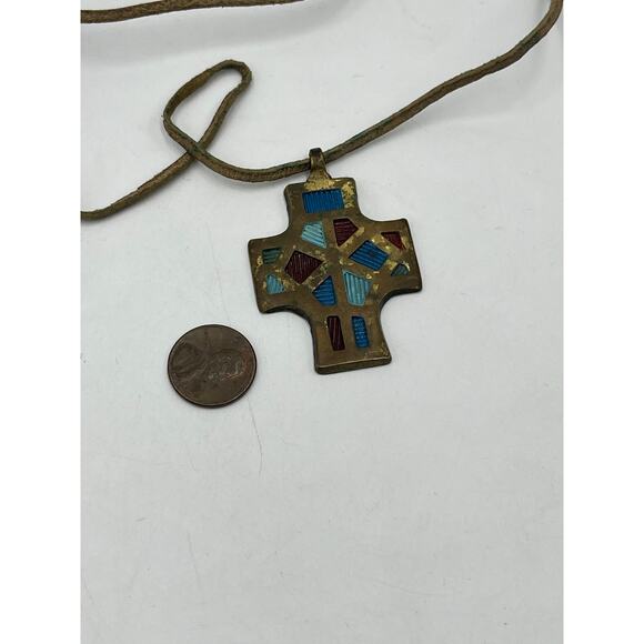 Vintage Retro Terra Sancta
Creations 1966 Israel Brass Tone
Cross Pendant - Picture 3 of 7